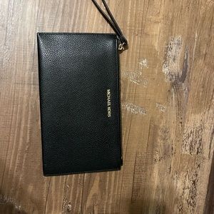 Michael Kors wristlet